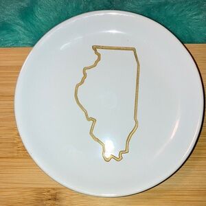 Mark & Graham White Trinket Dish With Gold Illinois State Outline